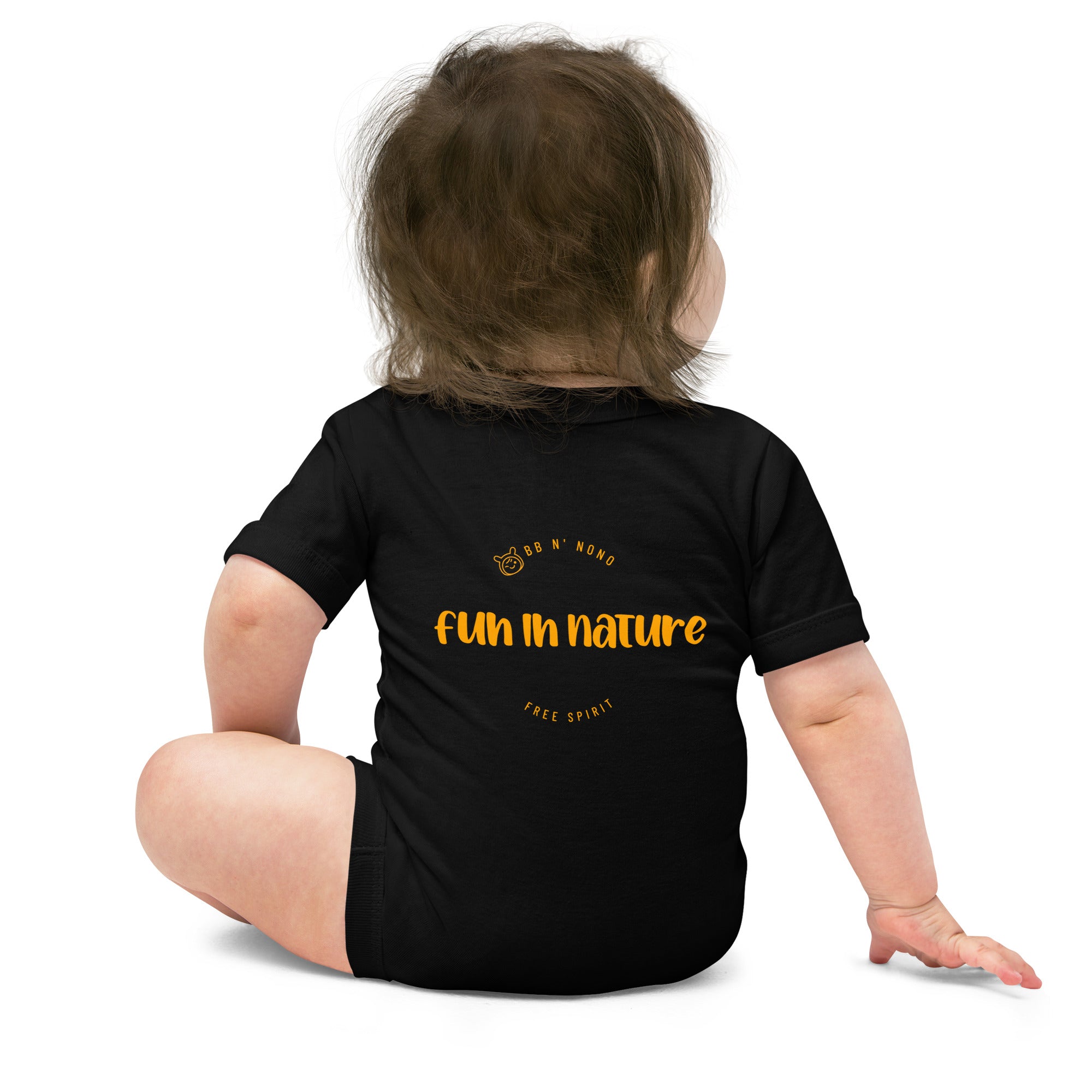 fun in nature with logo - Baby short sleeve one piece (back print)