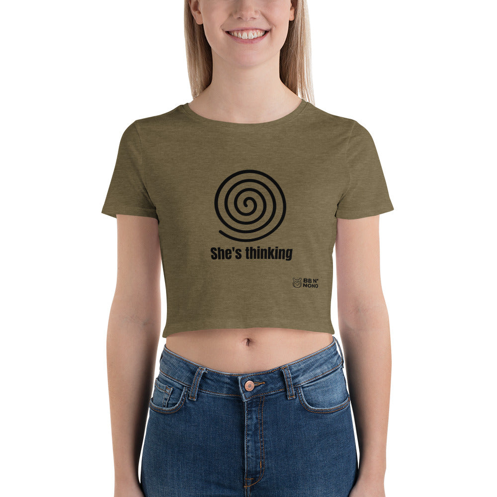 She's is thinking - Women’s Crop Tee